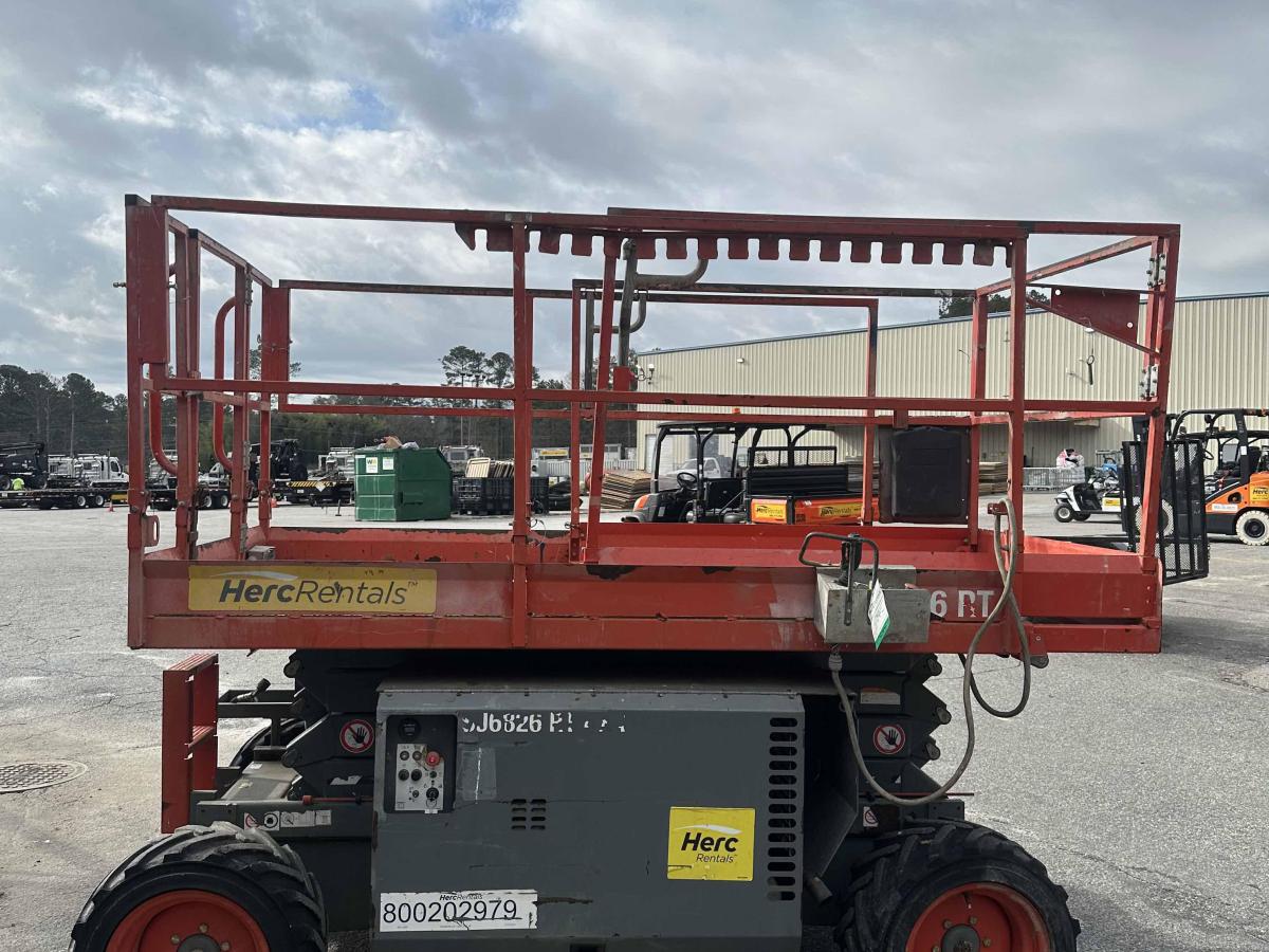 2018 Skyjack SJ-6826RT