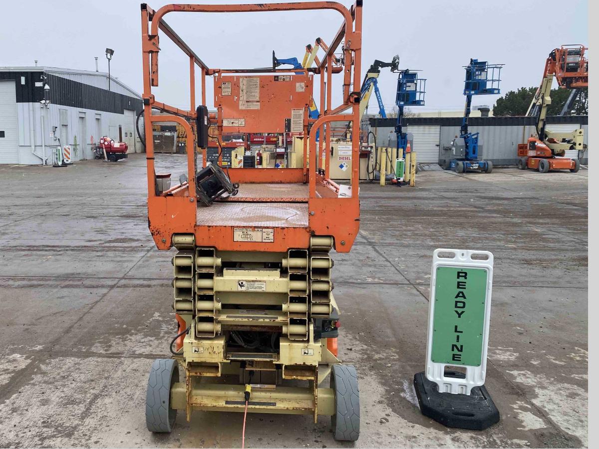 2017 JLG 2646ES-2