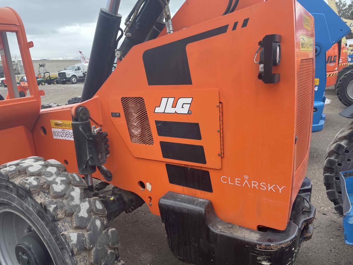 2018 SkyTrak 8042