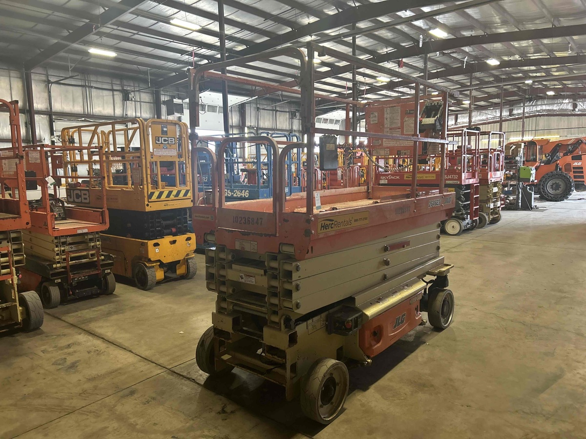 2018 JLG 2646ES-4