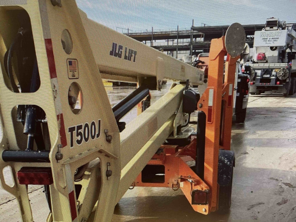 2019 JLG T500J-6
