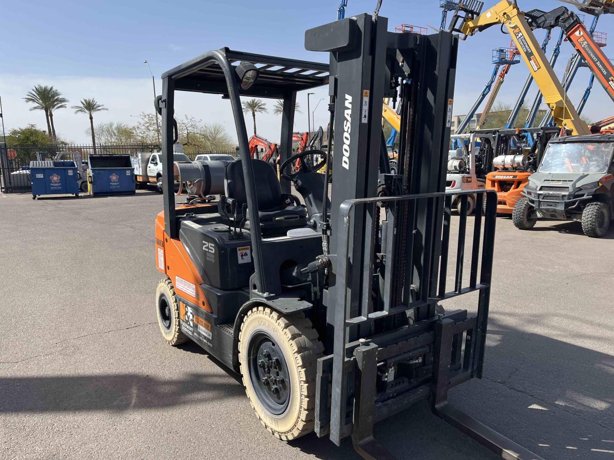 2019 Doosan G25N-7