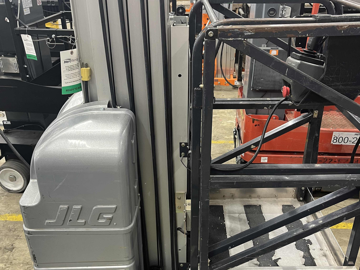 2020 JLG 20MVL-3
