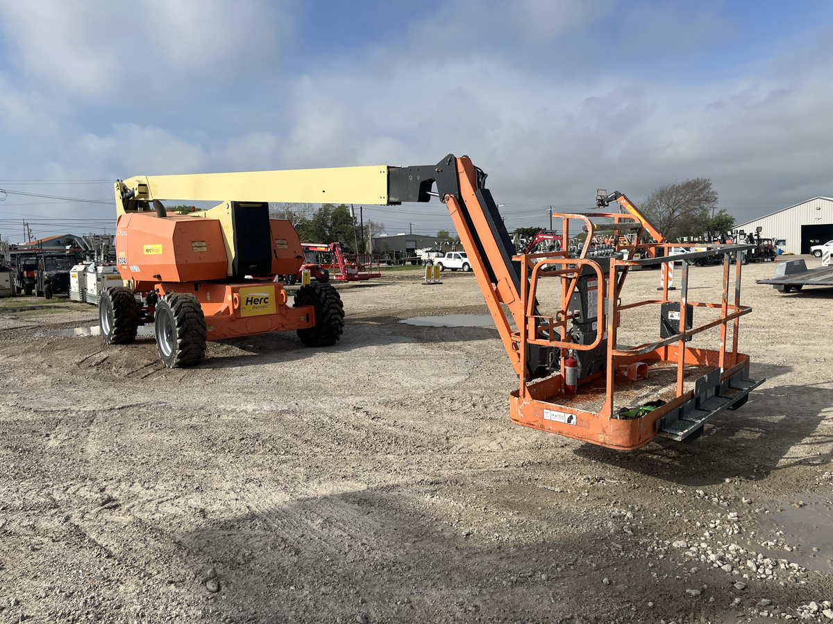 2018 JLG 800AJ-2