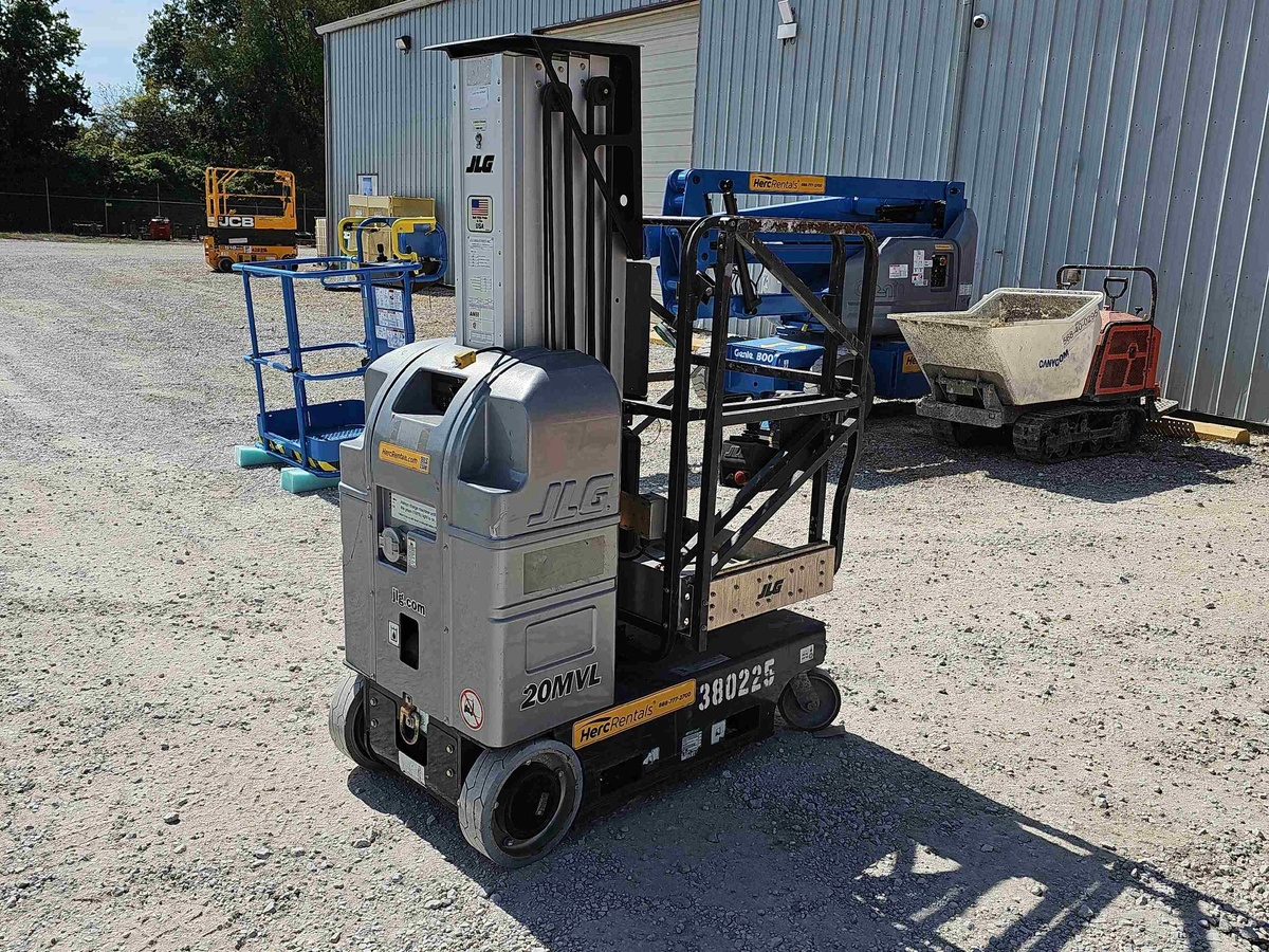 2018 JLG 20MVL
