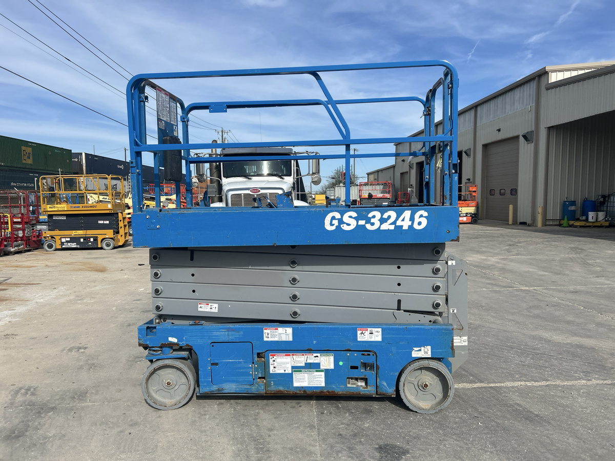 2018 Genie GS-3246-4