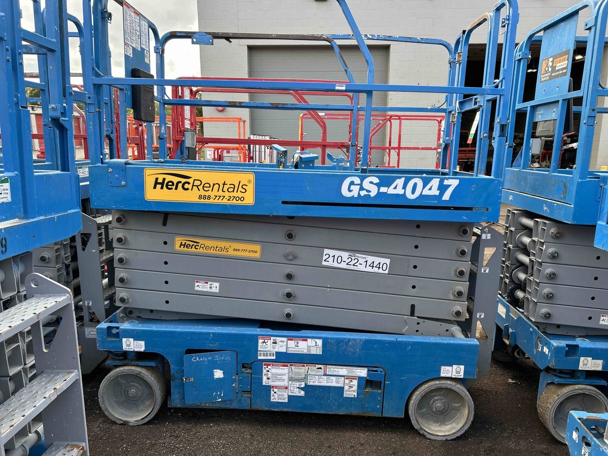 2017 Genie GS-4047-1