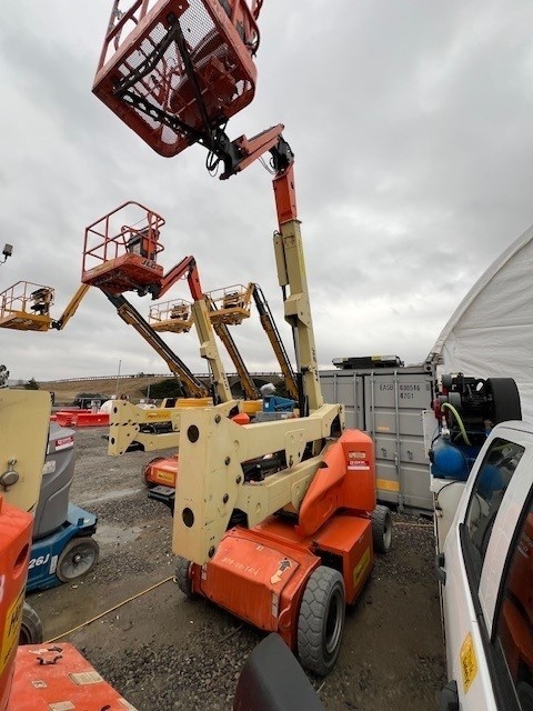 2016 JLG E400AJPN-4