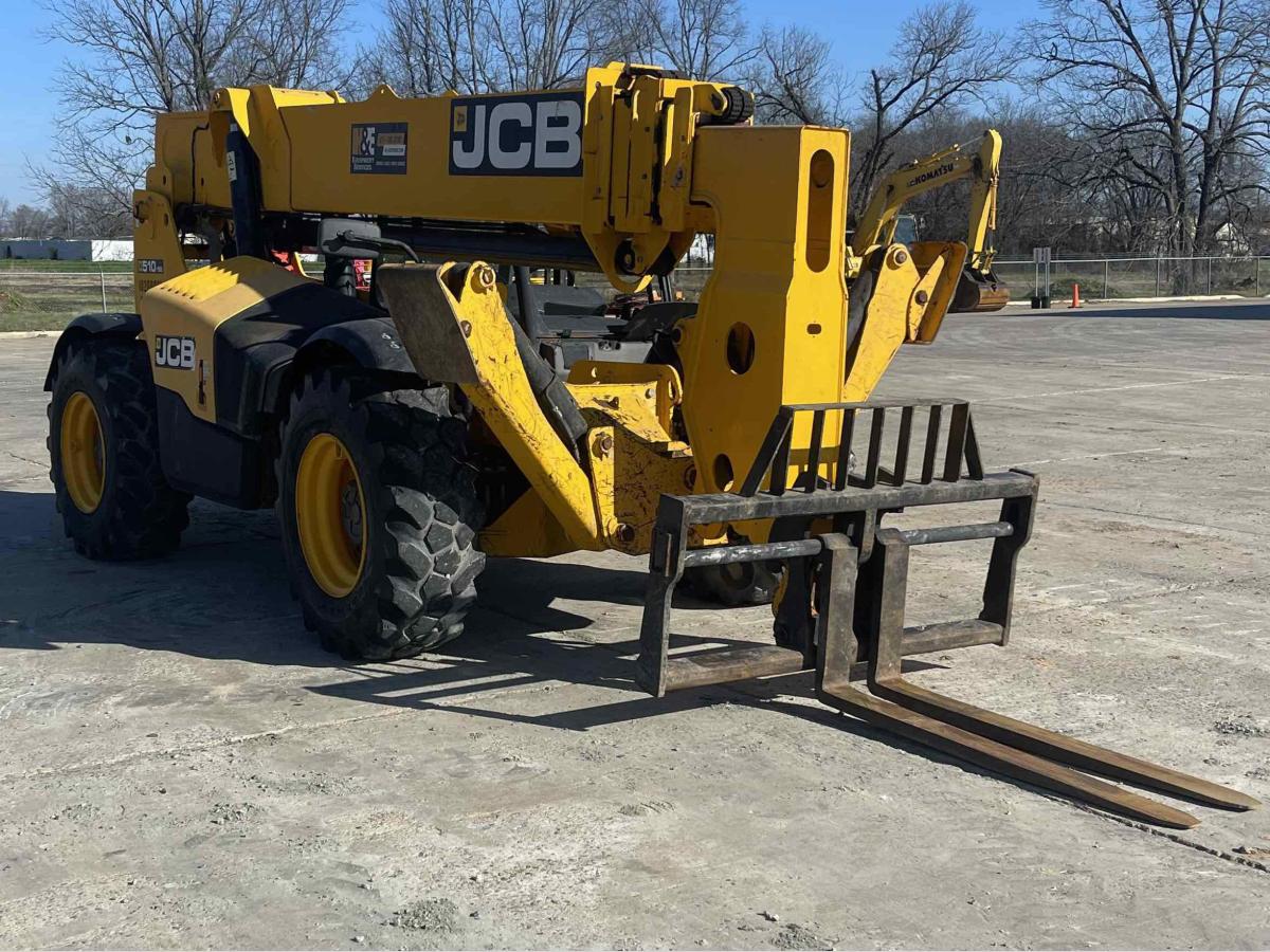 2017 JCB 510-56
