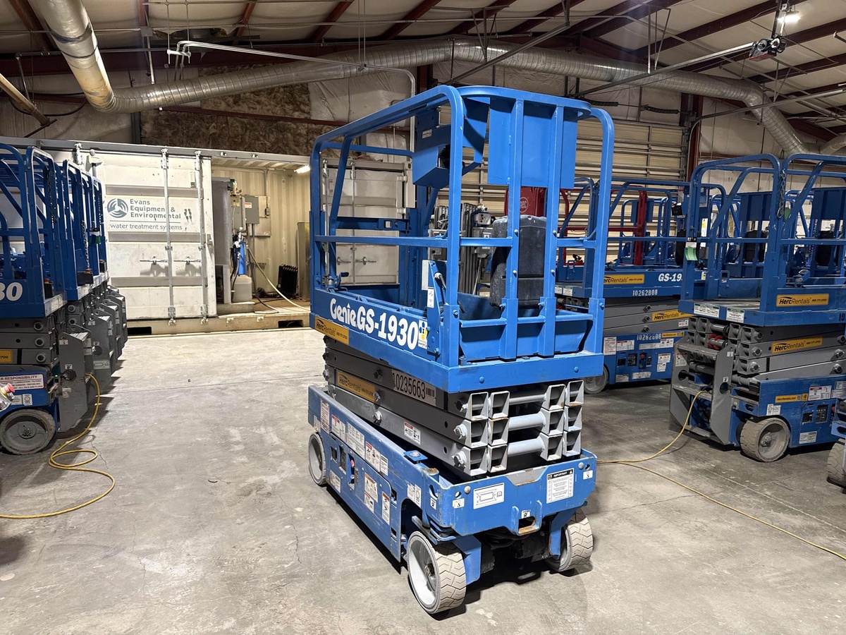 2018 Genie GS-1930-4