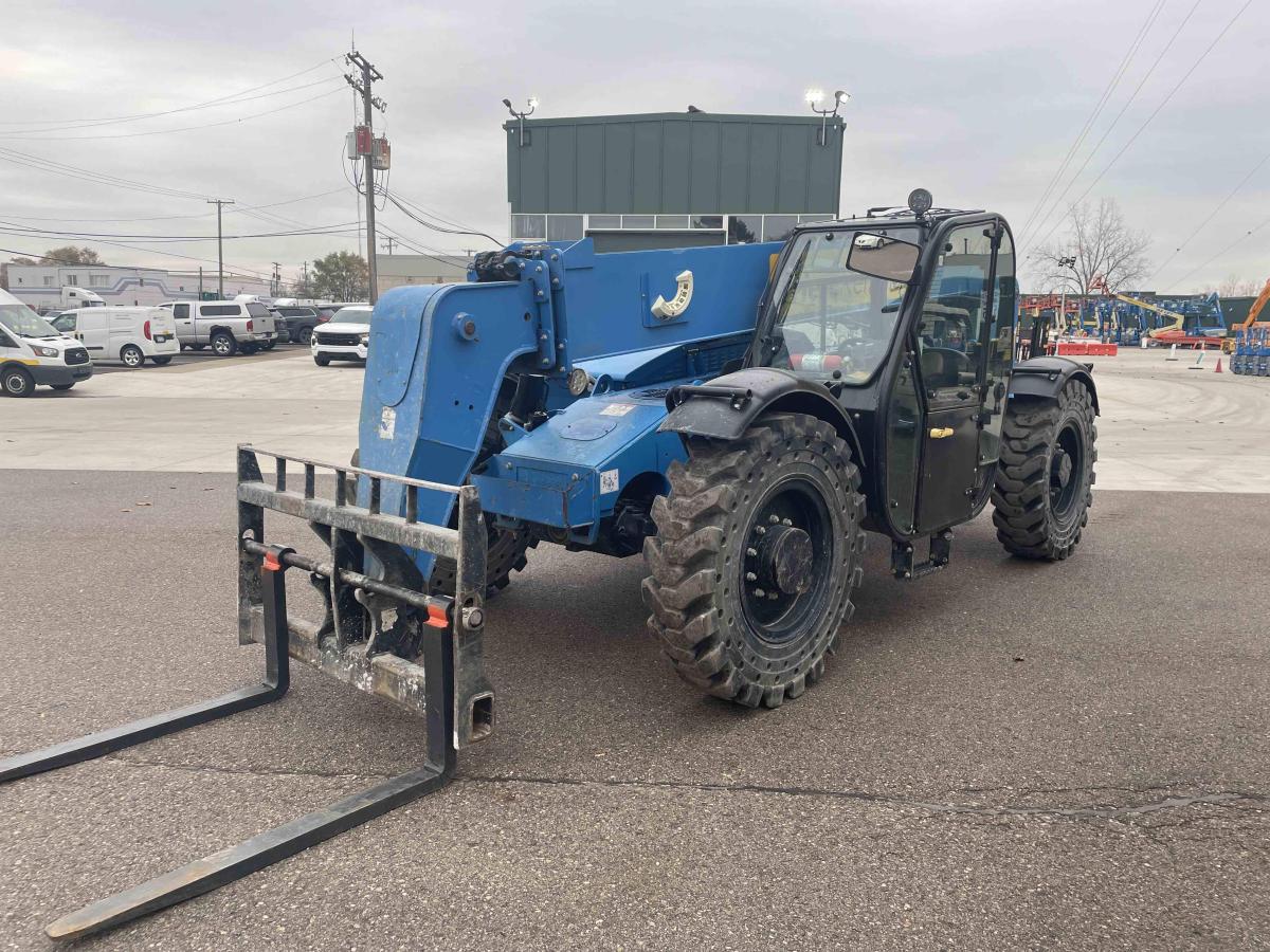 2018 Genie GTH 844