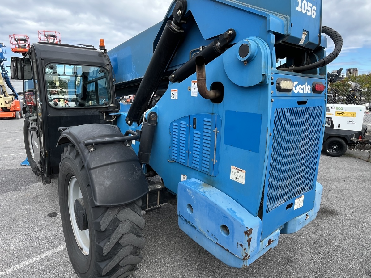 2015 Genie GTH-1056-9