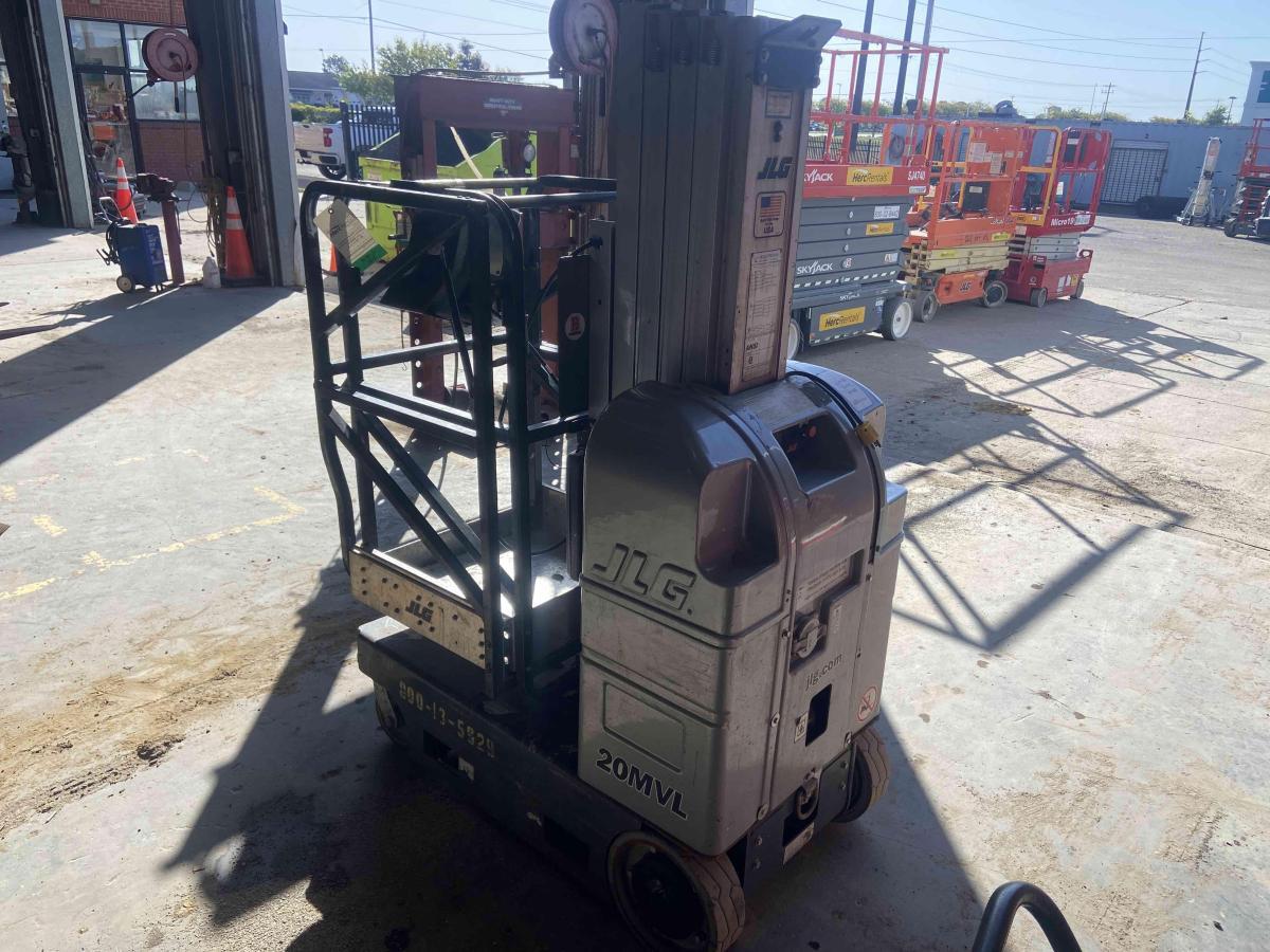 2017 JLG 20MVL-3