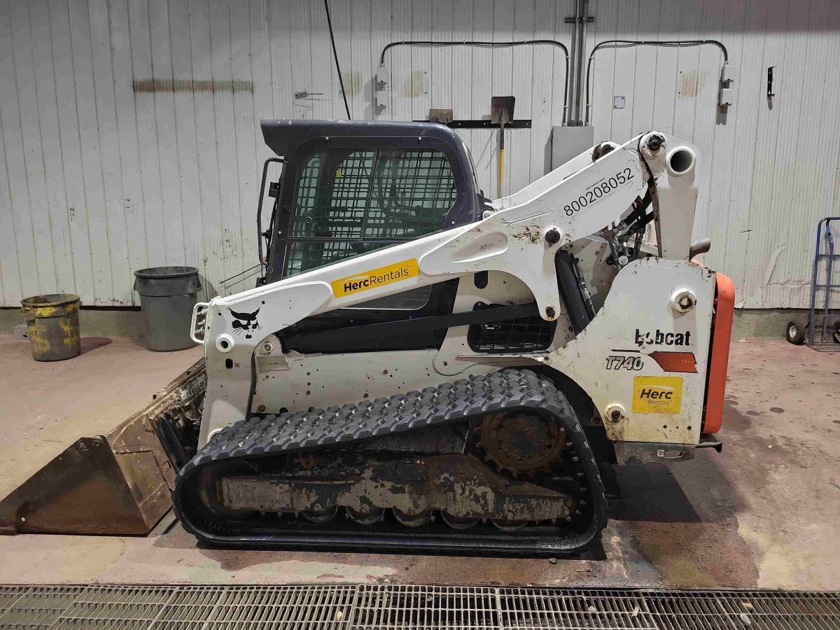 2018 Bobcat T740