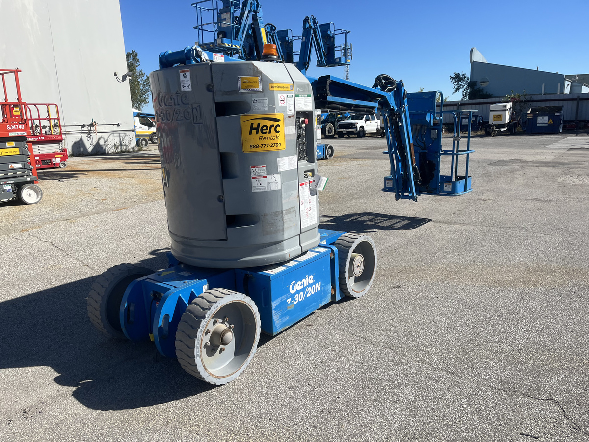 2013 Genie Z-30/20N RJ-5