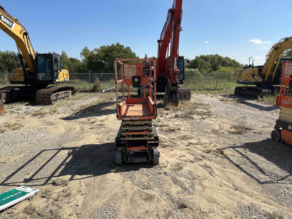 2018 JLG 1932R-4