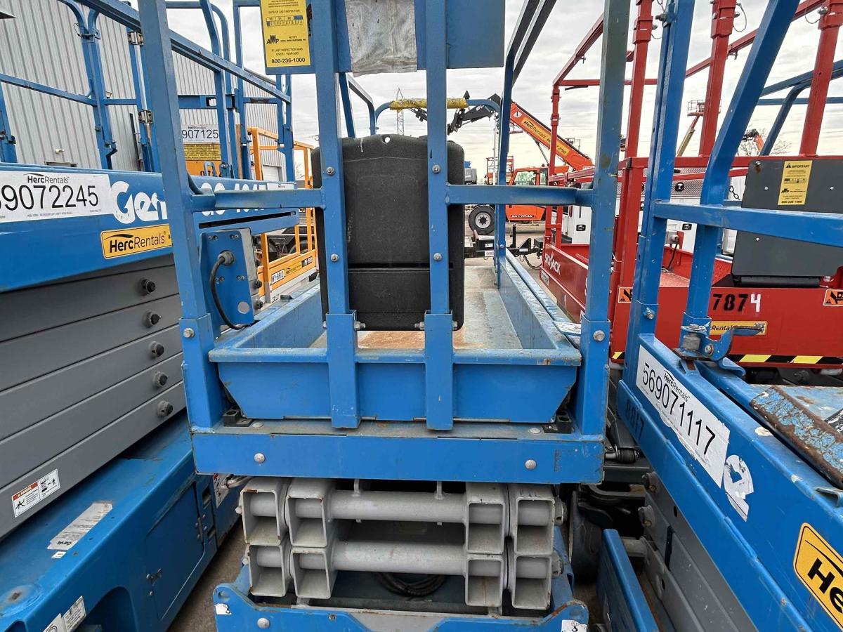 2018 Genie GS-2032