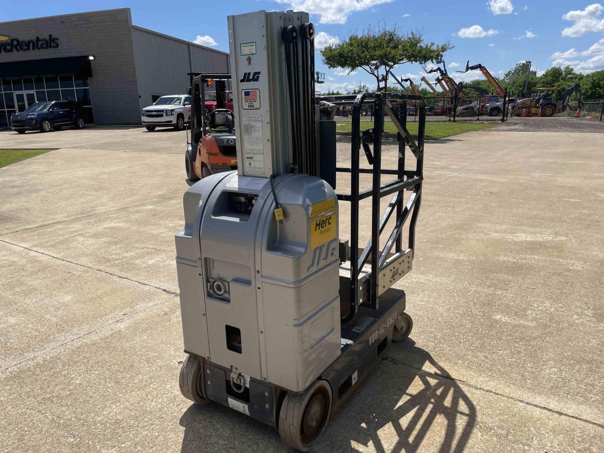 2017 JLG 20MVL-4