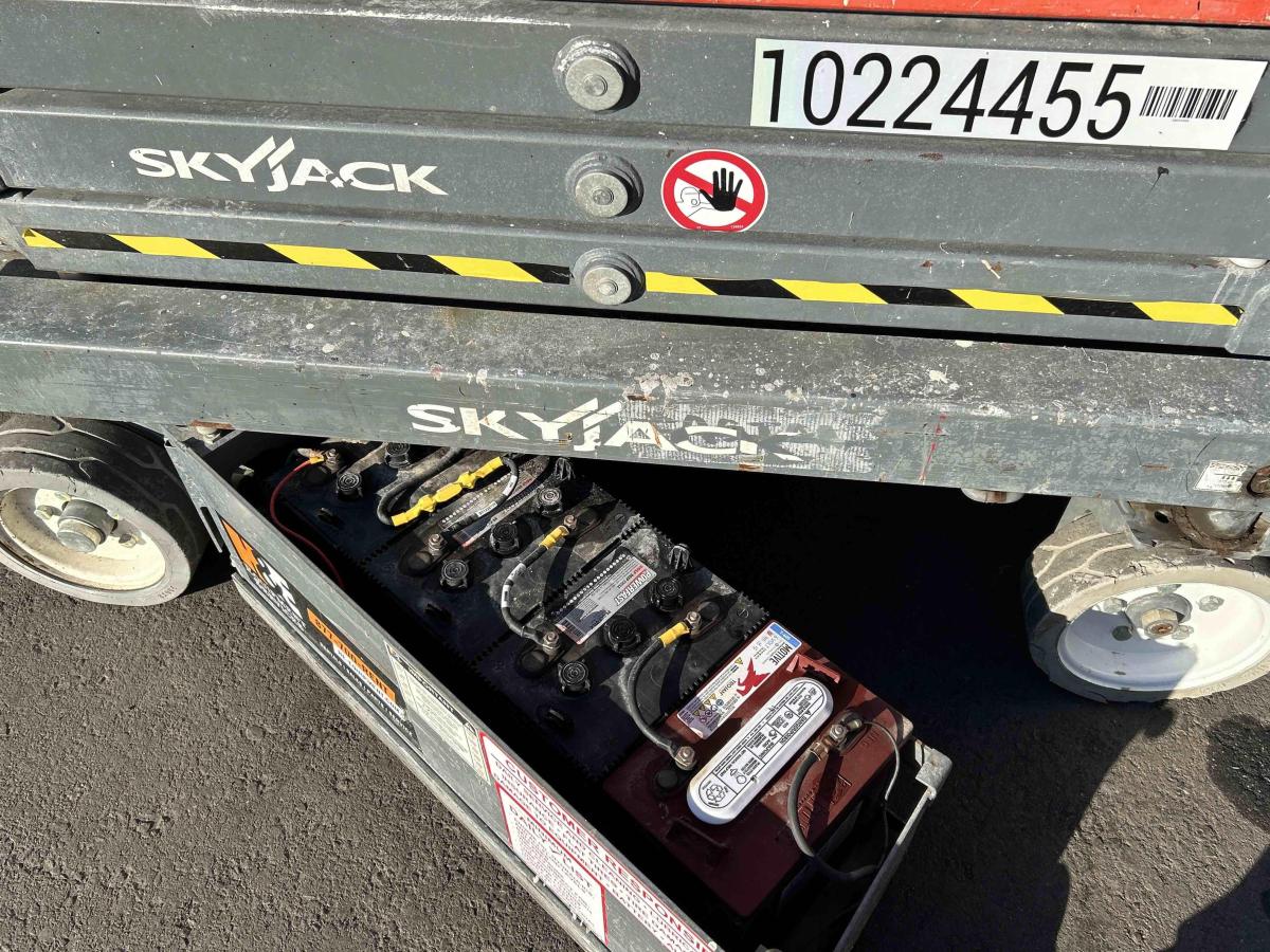 2017 Skyjack SJ3219