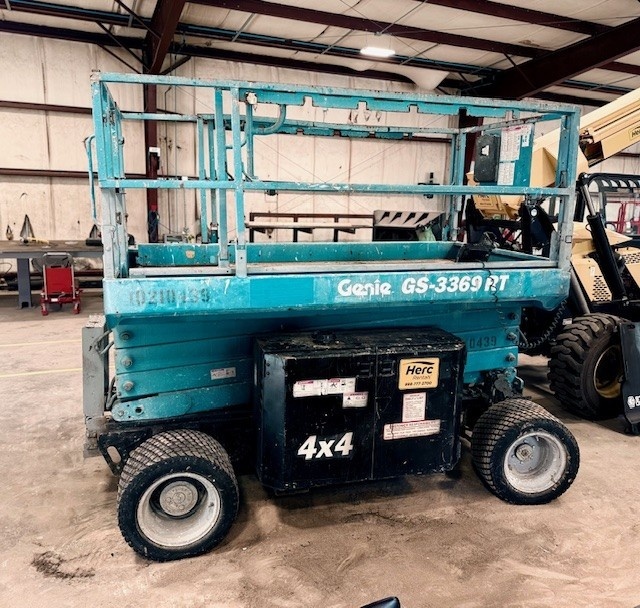 2017 Genie GS-3369 RT-1