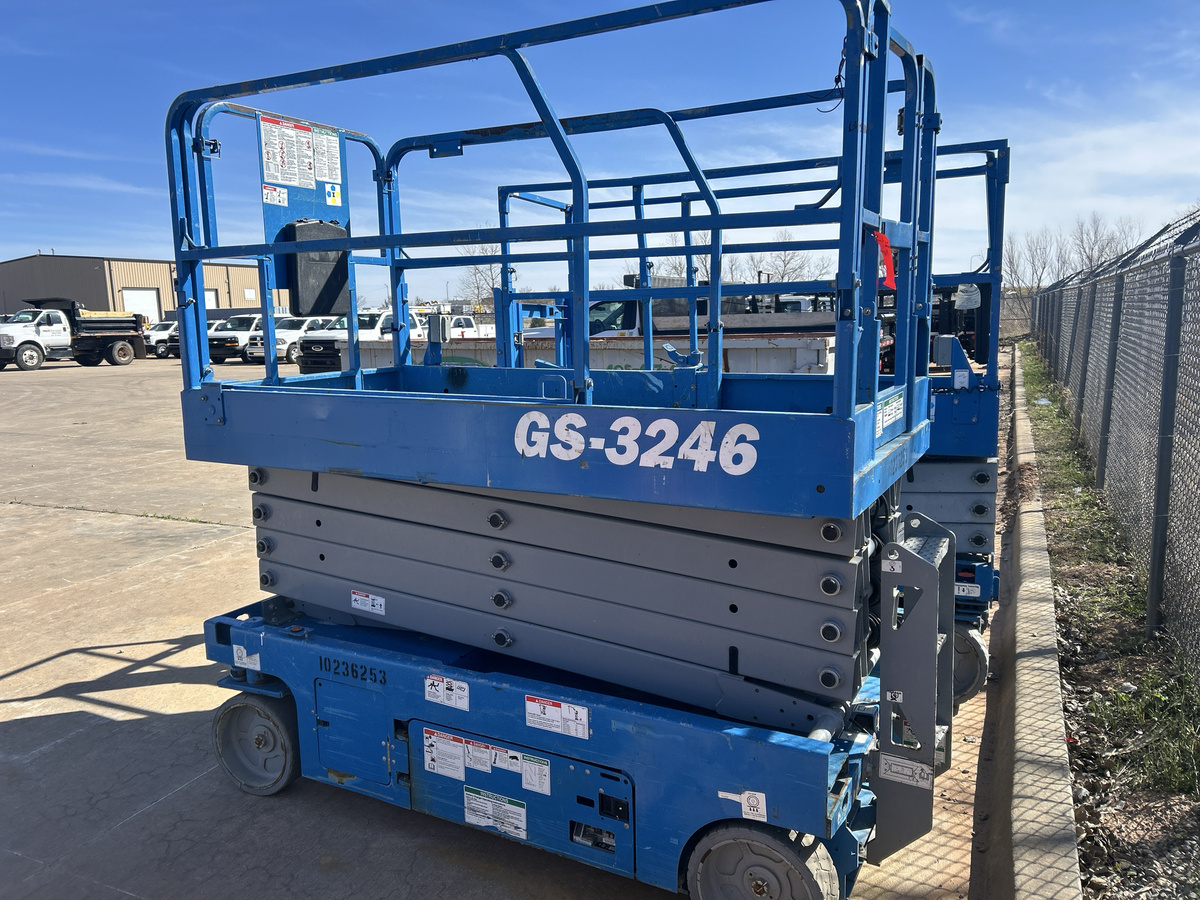 2018 Genie GS-3246-3