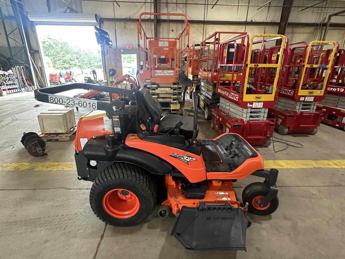 2018 Kubota ZG327PA-60