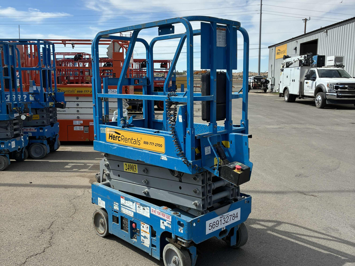 2019 Genie GS1330M-7