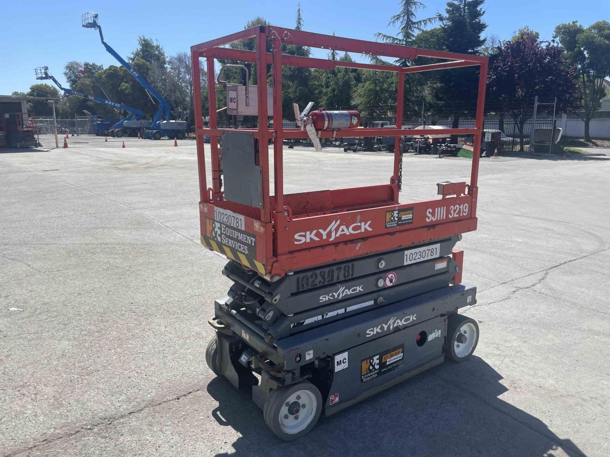 2017 Skyjack SJ3219