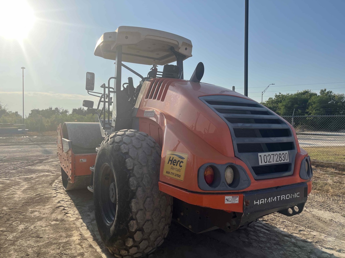 2019 Hamm H10i-7