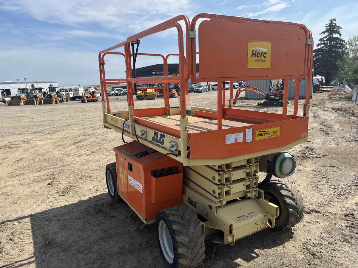 2018 JLG 260MRT-2