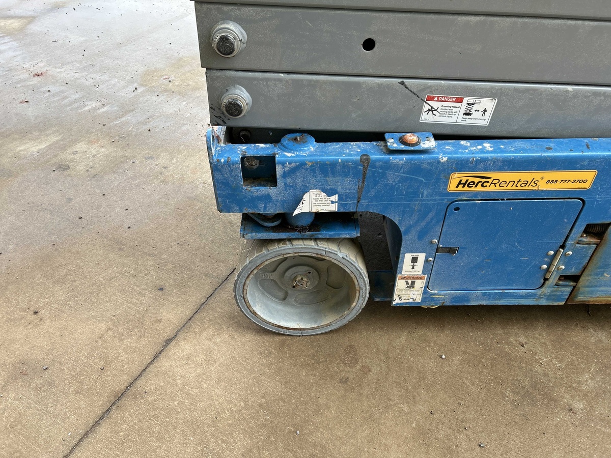 2018 Genie GS-3232-10