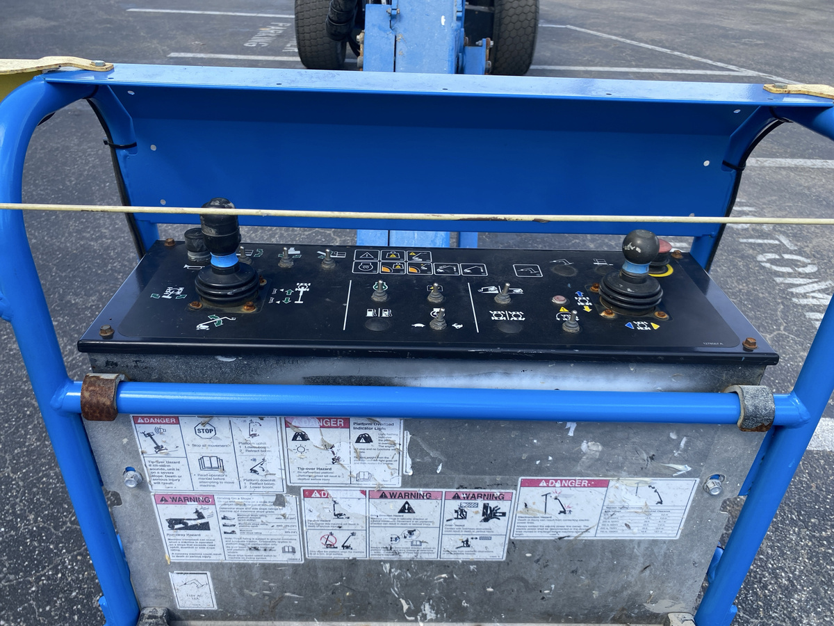 2019 Genie S-85-10