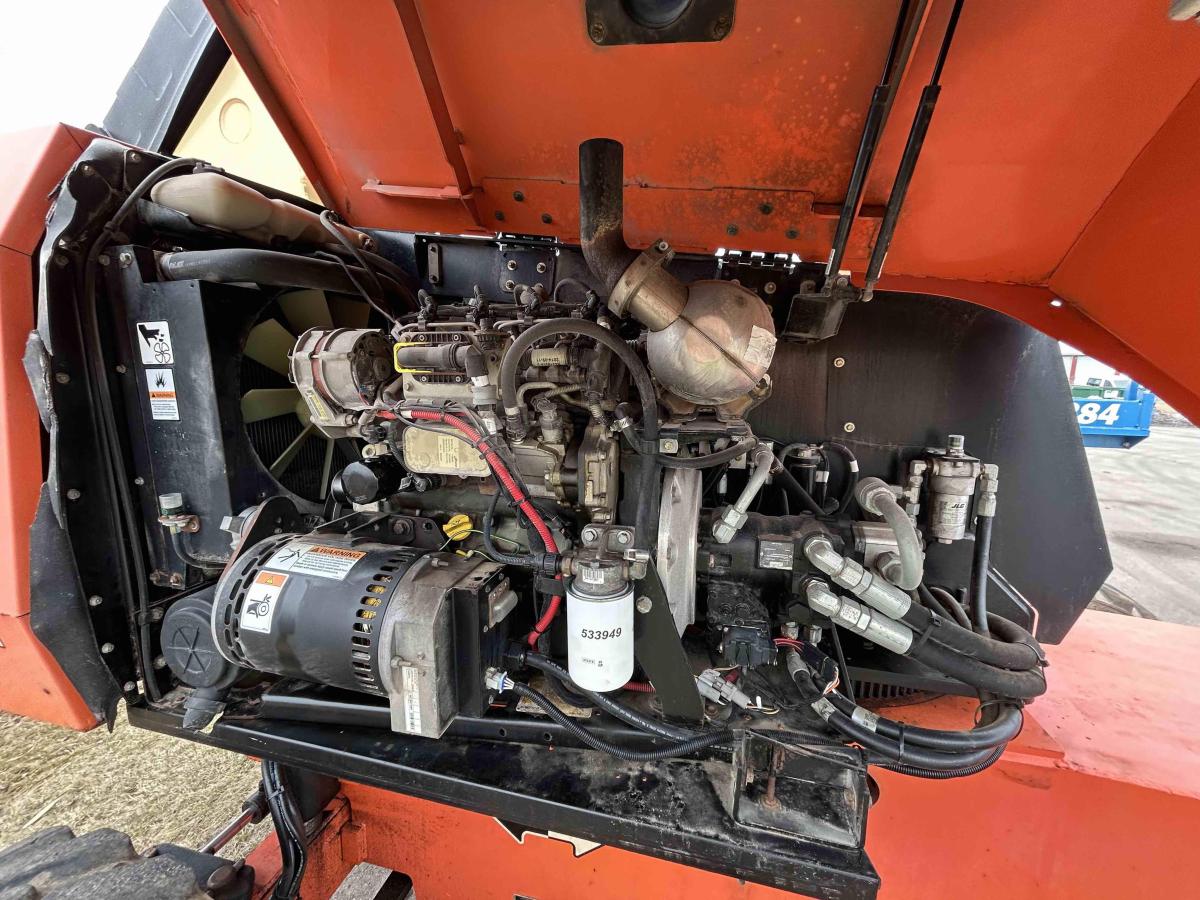 2015 JLG 600S