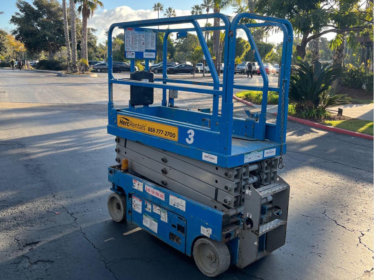 2017 Genie GS-1930