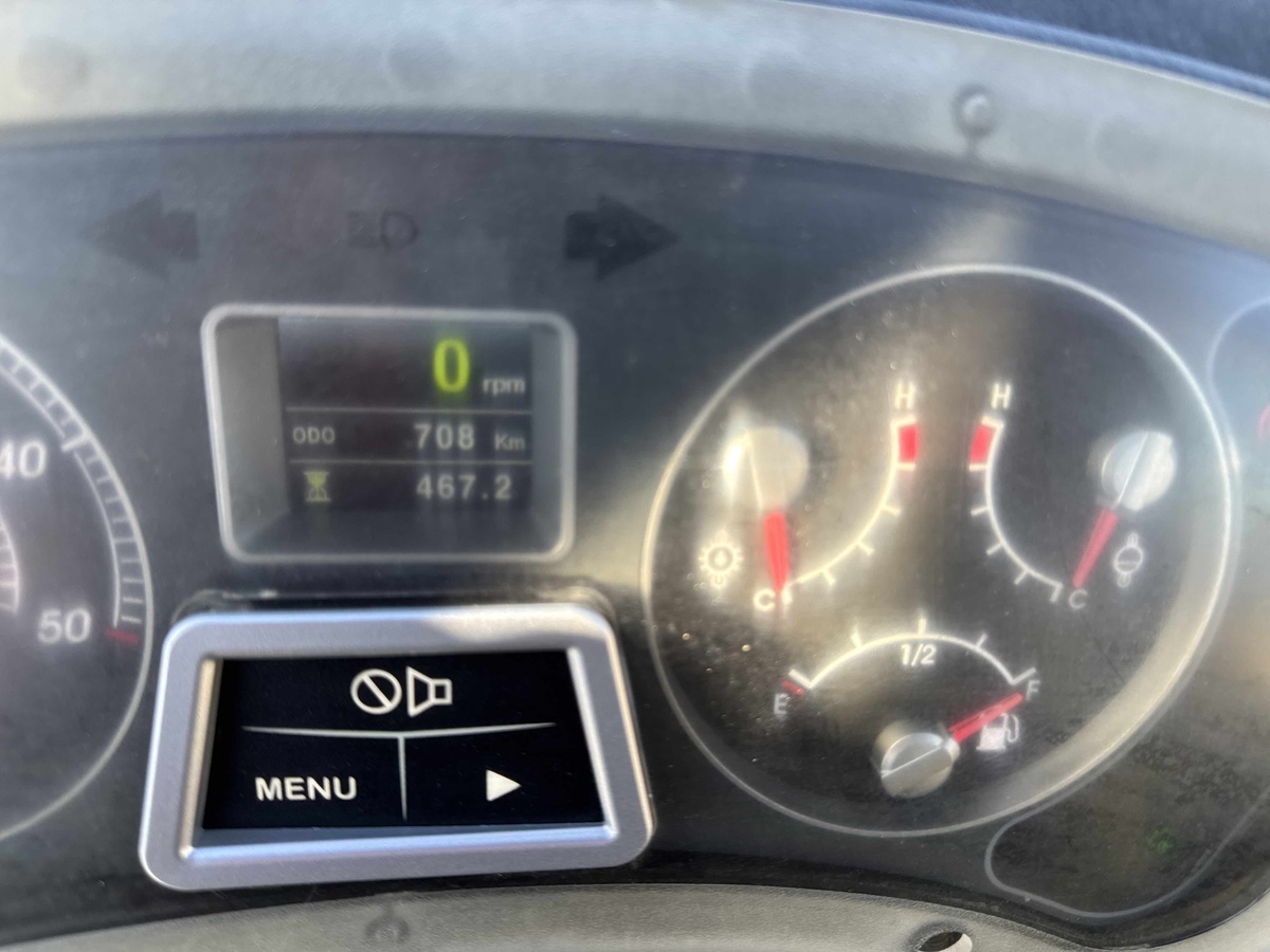 2013 Hyundai 70DS-7E-5