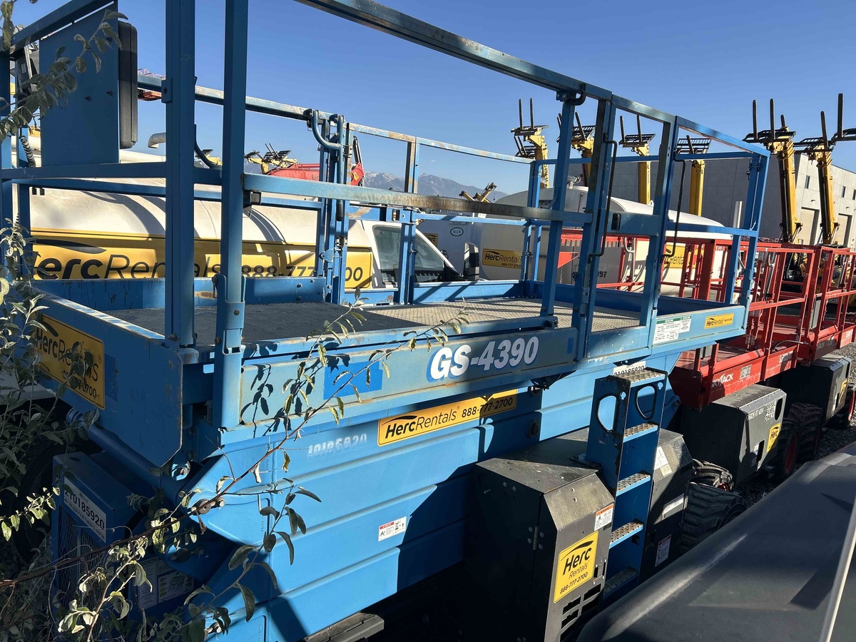 2016 Genie GS-4390 RT
