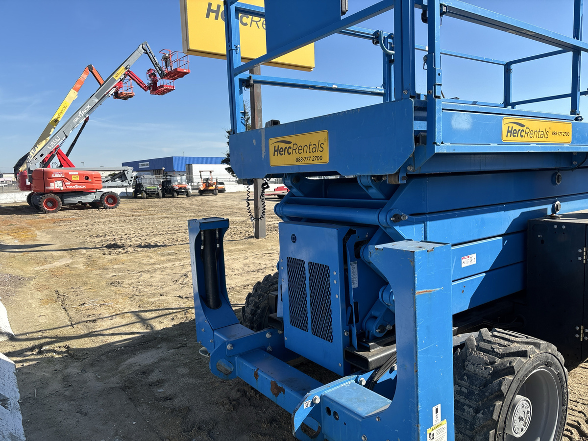 2018 Genie GS-4390 RT-4