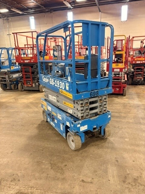 2018 Genie GS-1930