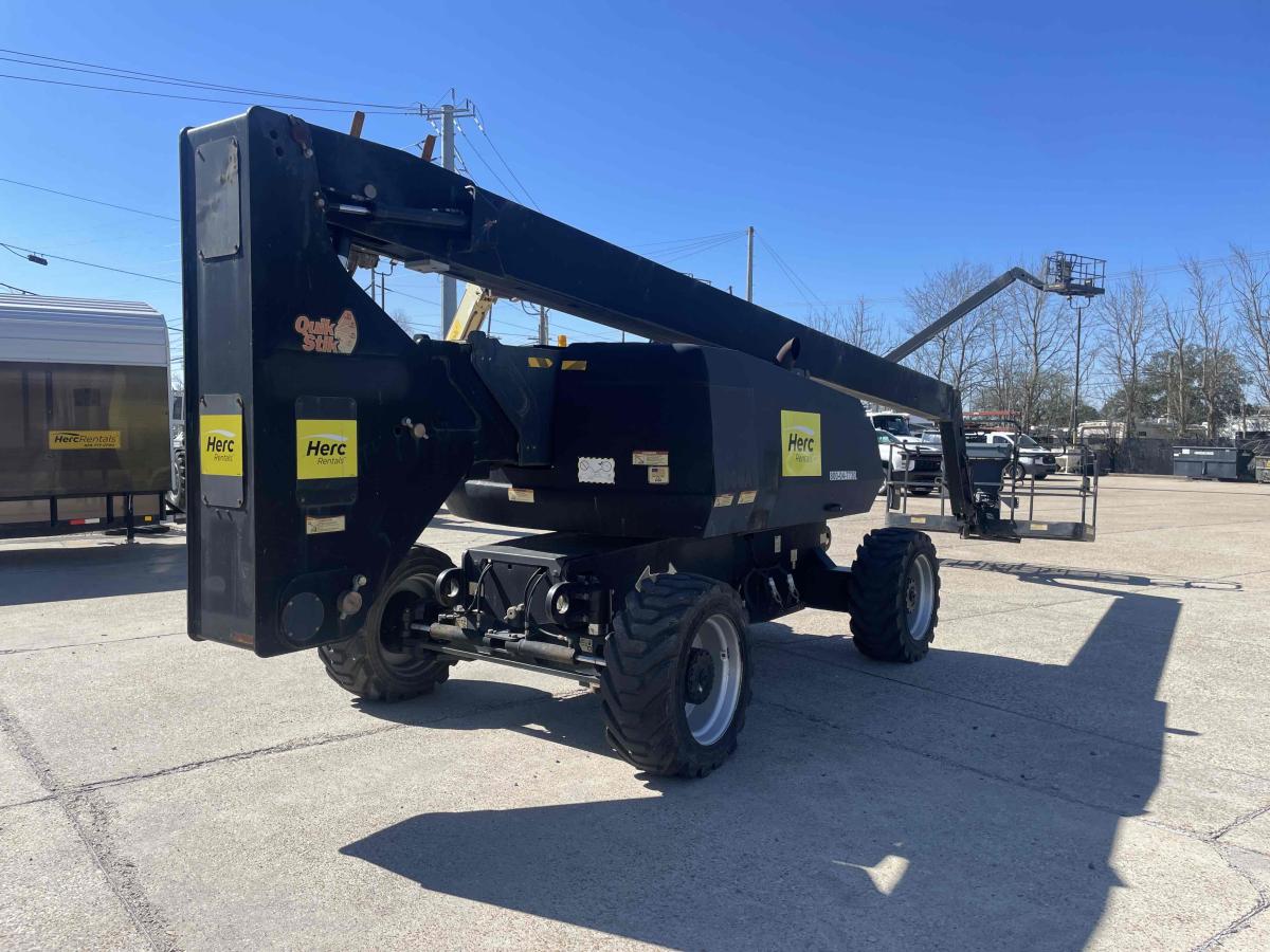2015 JLG 800A