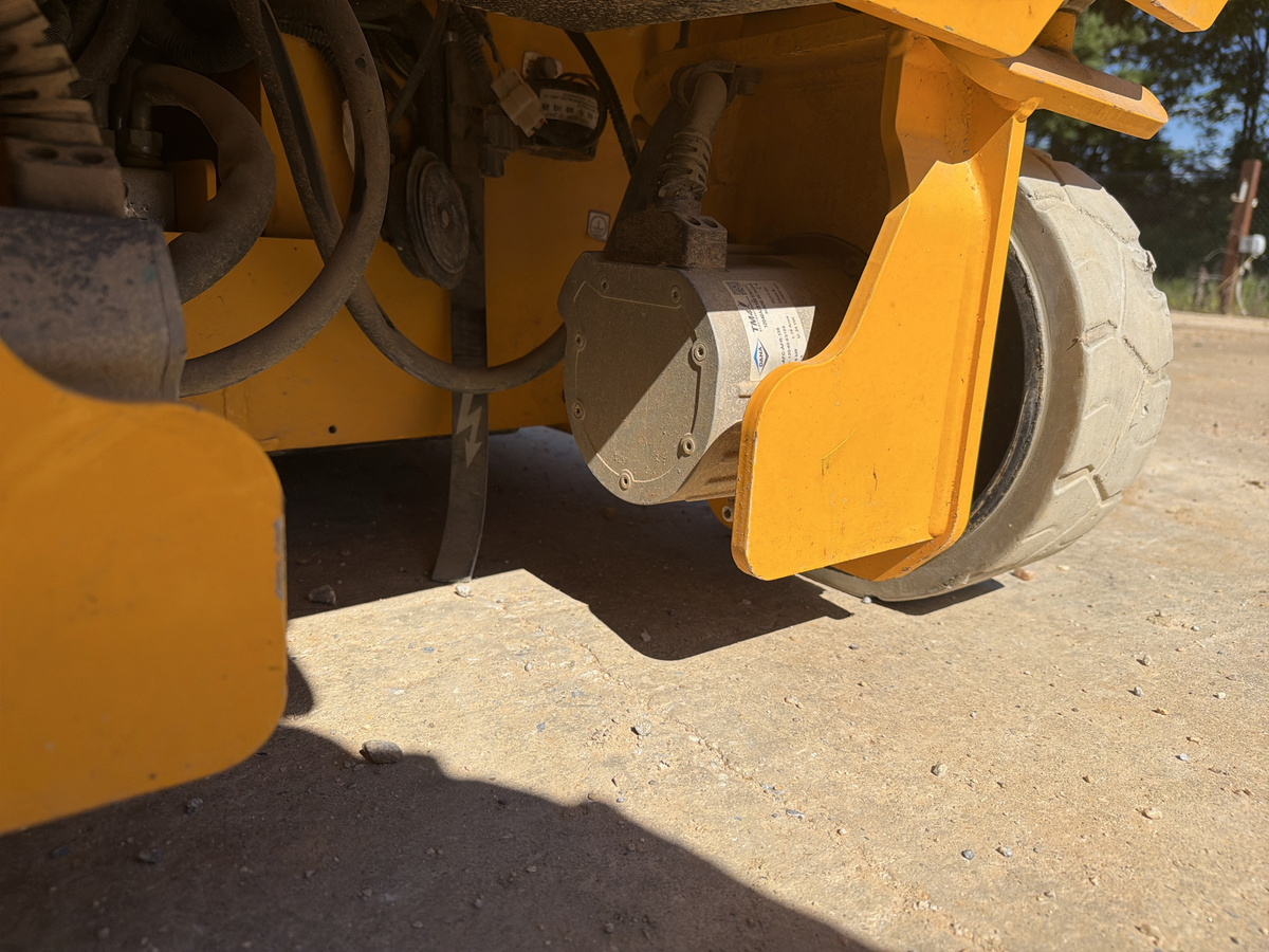 2024 JCB S1932E-11