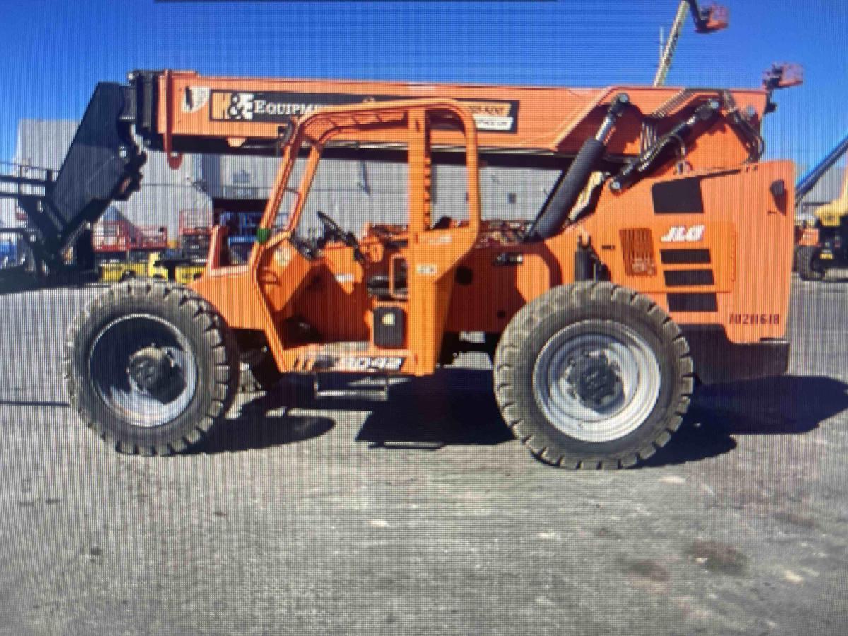2017 SkyTrak 8042