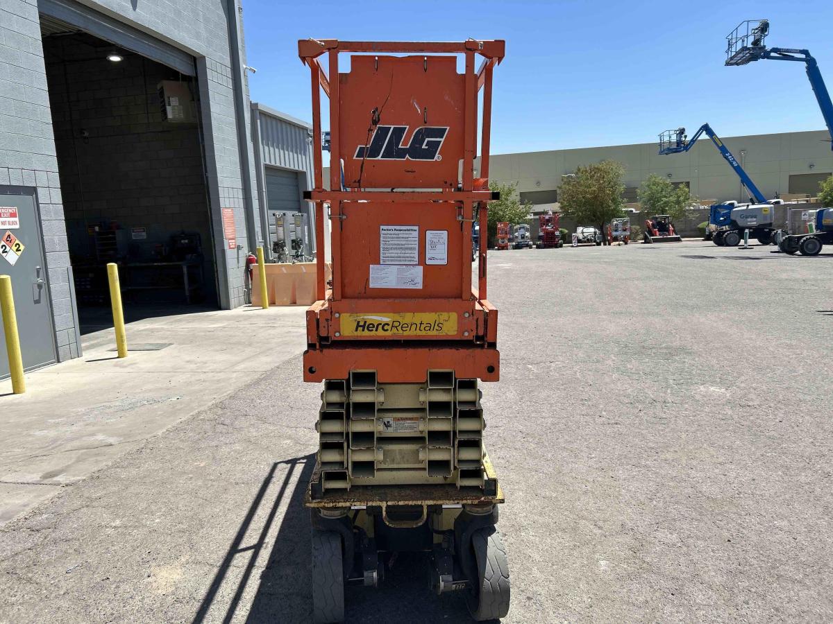 2018 JLG 2632ES-7