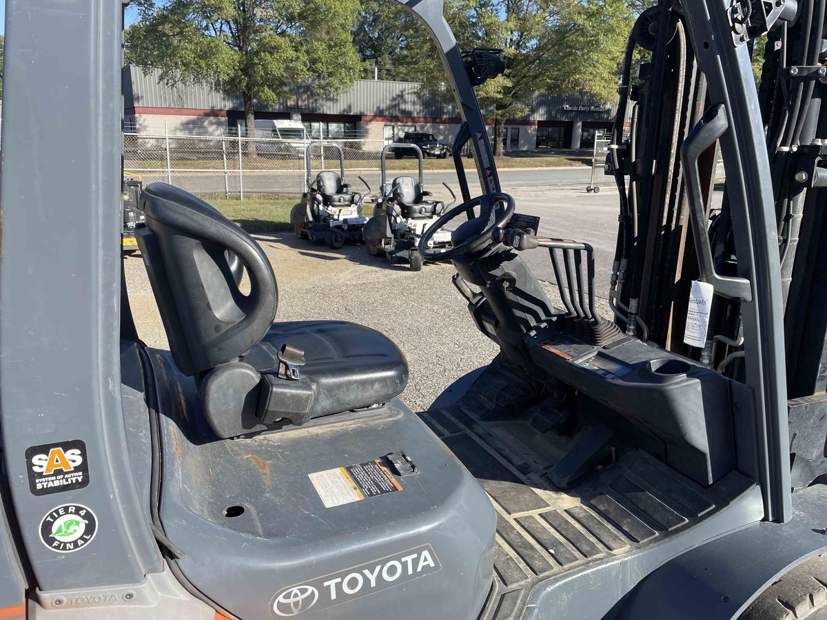 2021 Toyota 8FD35U-6