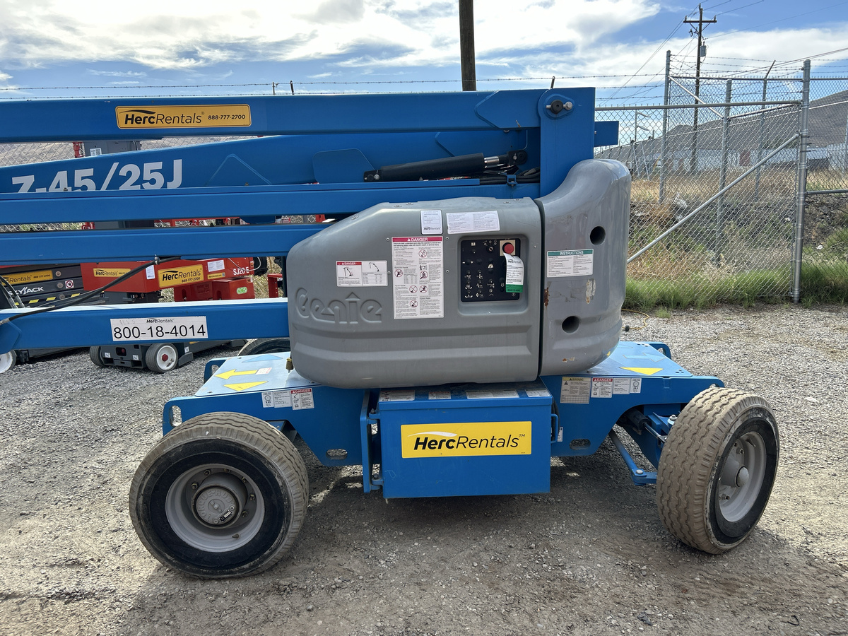 2017 Genie Z-45/25-3