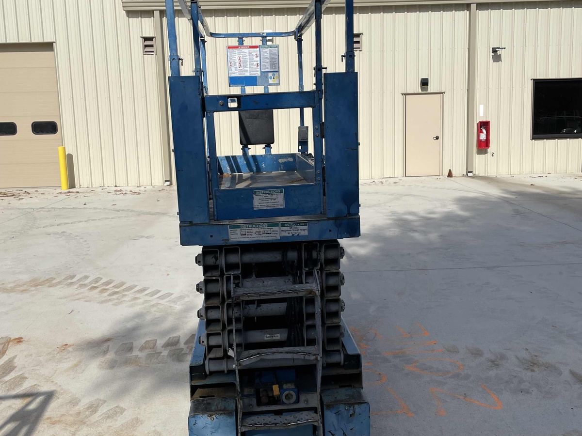 2016 Genie GS-3232-4