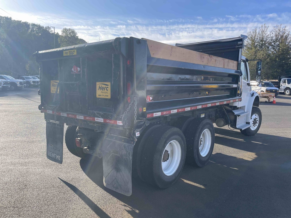2019 Freightliner M2106-5