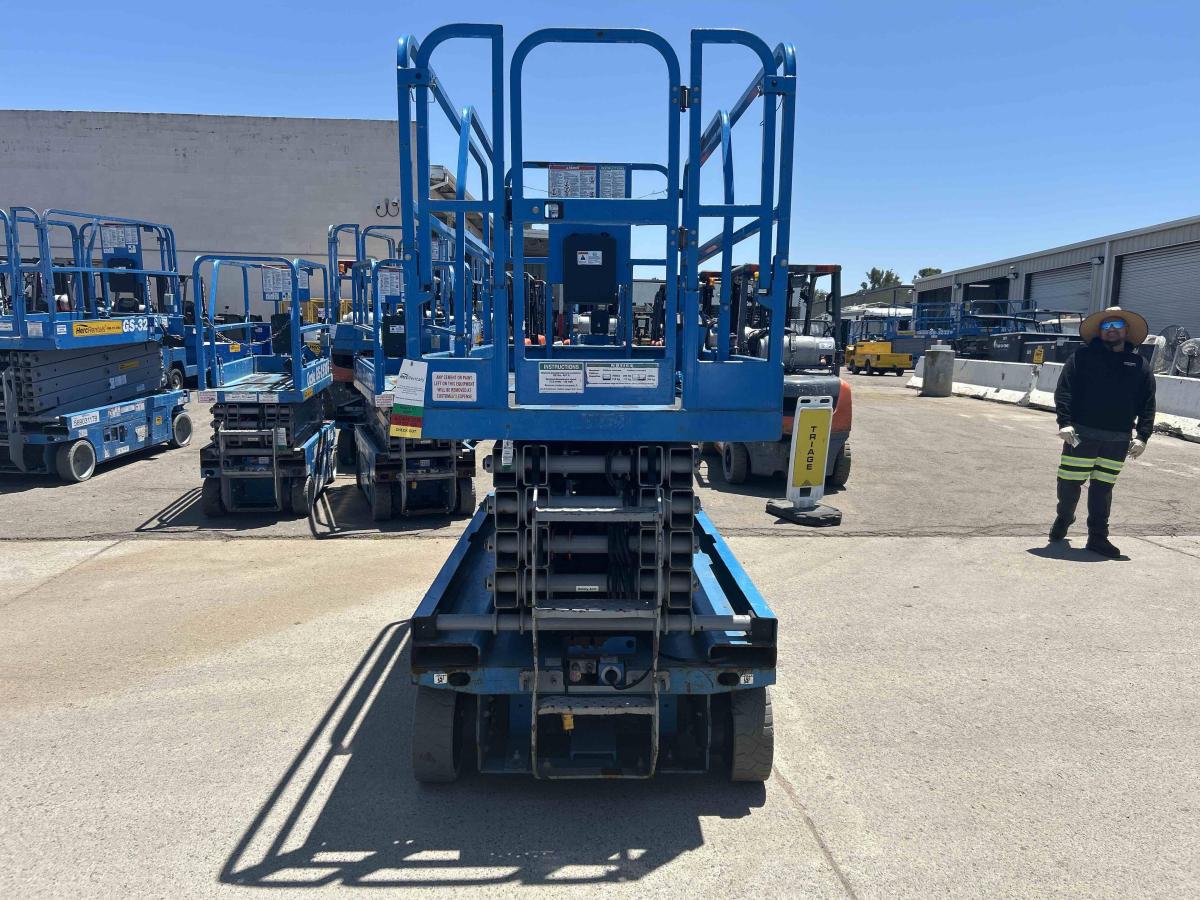 2018 Genie GS-3246-2