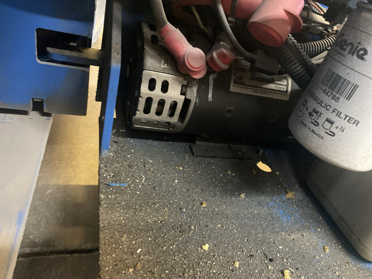 2019 Genie GS-3232-10