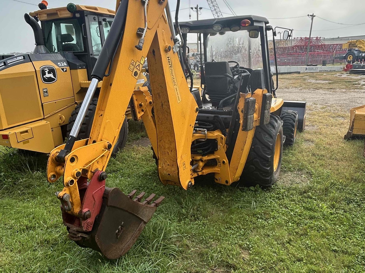 2022 JCB 3CX-5
