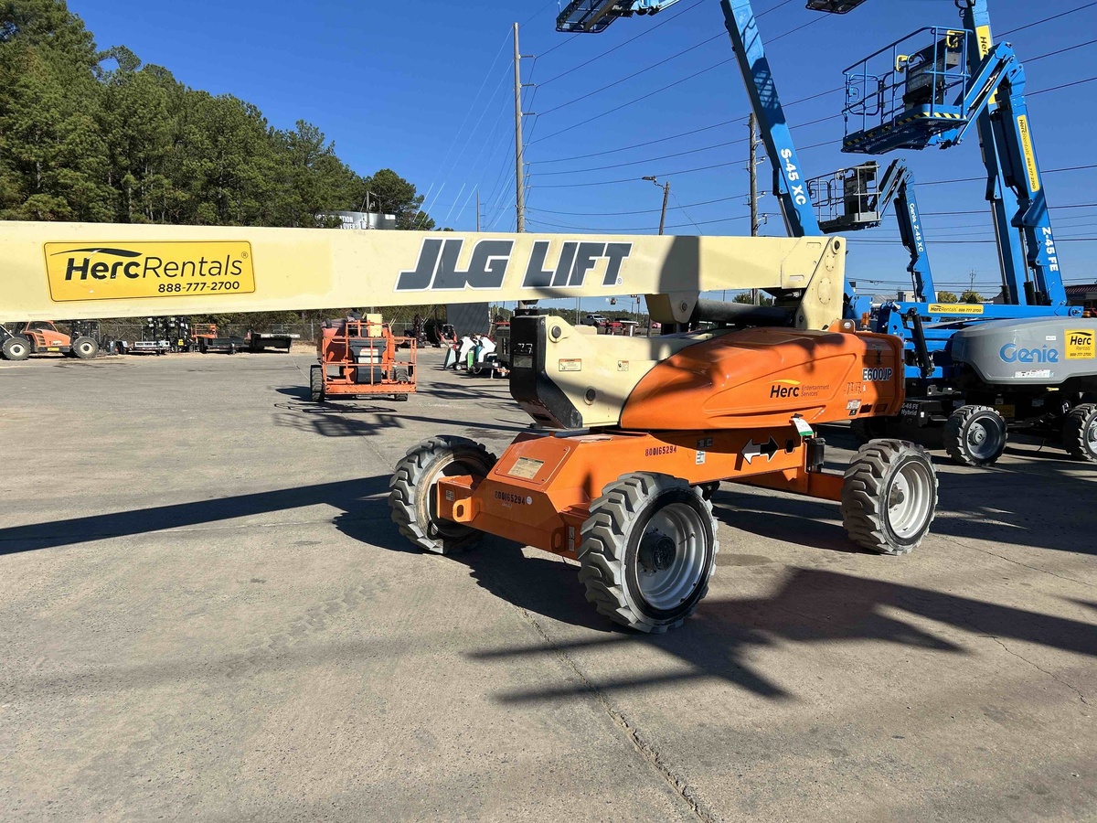 2017 JLG E600J-6